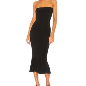 Notice Black Mermaid Style Strapless Dress